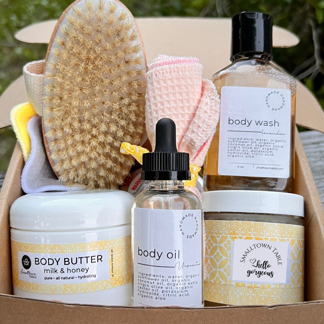 dry brush deluxe package includes dry brush, body oil, body butter, sugar scryb, bosy wash and bamboo pads